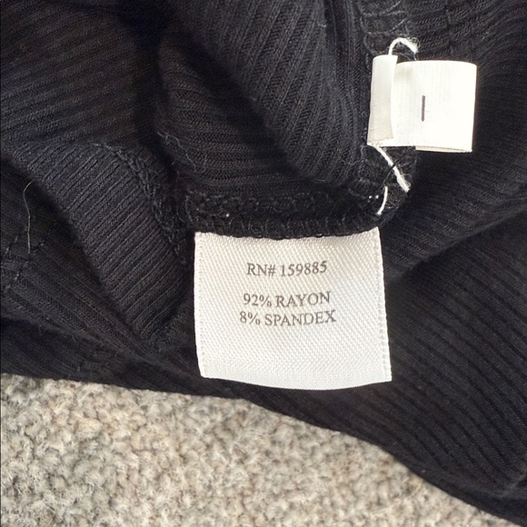 Bobi Ribbed Keyhole Halter Top - Picture 8 of 8